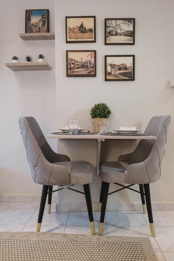 Remvi Apartman Komotiní Kültér fotó